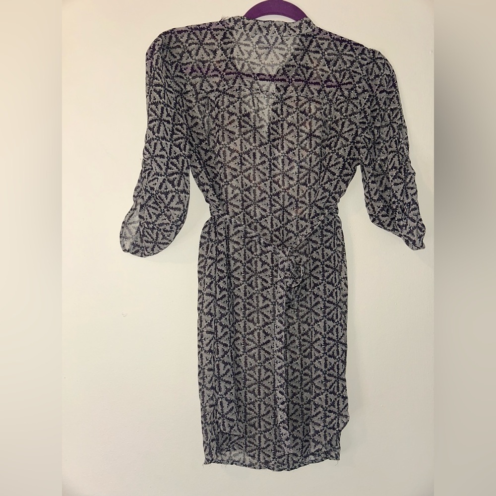 A Pea in the Pod Black and Cream Patterned Top - Picture 6 of 6